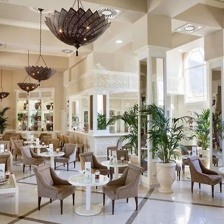 Hotel Riu Garoe